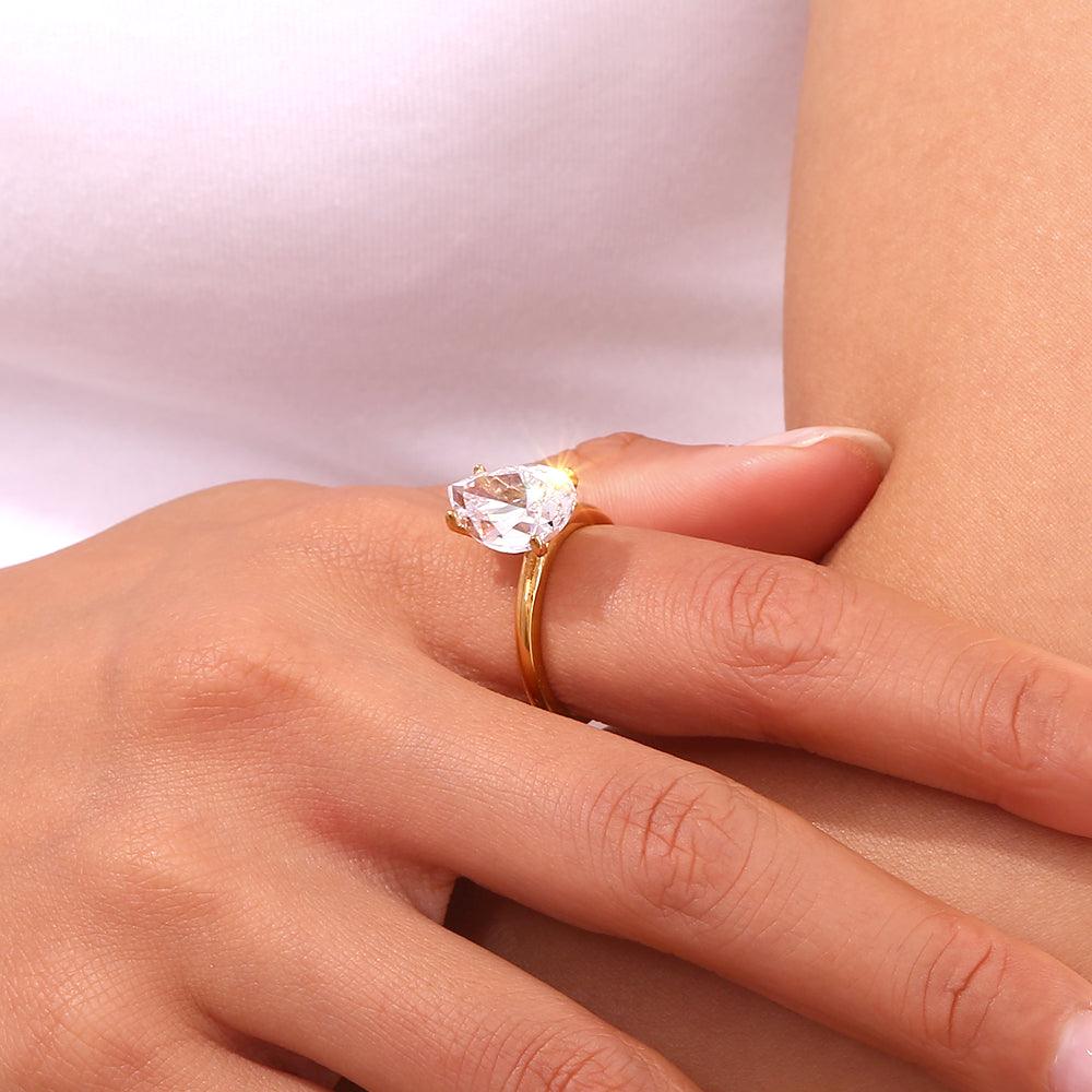 Pear Diamond Ring