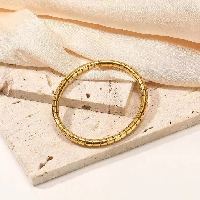 Elegance Bangle 18k